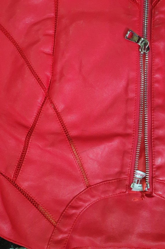 Missq Párizs műbőr dzseki piros ( pici hibás -50%)